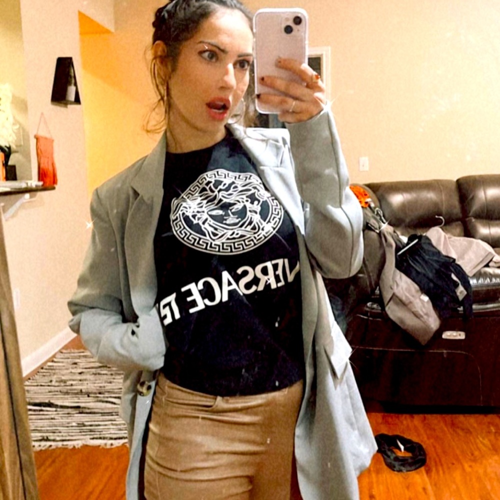 Meet your Posher, Scarlett